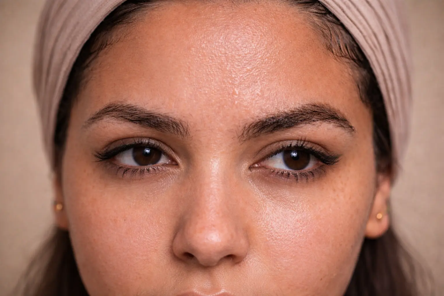 مشكلة الحواجب غير المتناسقة